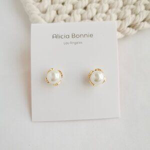 Authentic Alicia Bonnie Ashton Gold Pearl Small Stud Earrings